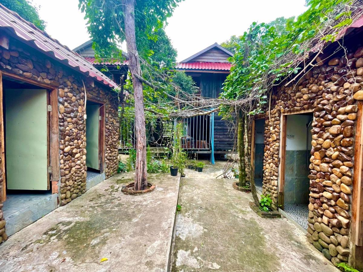 The Cliff Hostel, M'Pay Bay Koh Rong Sanloem Exterior foto